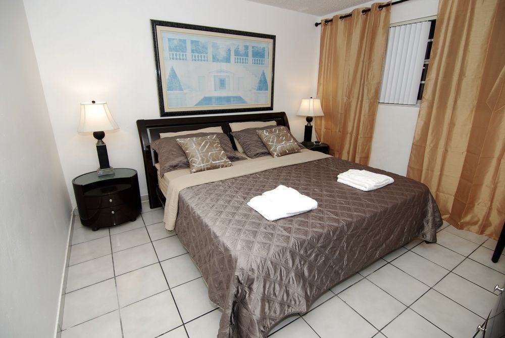 Sheridan Hostel Dania Beach Buitenkant foto